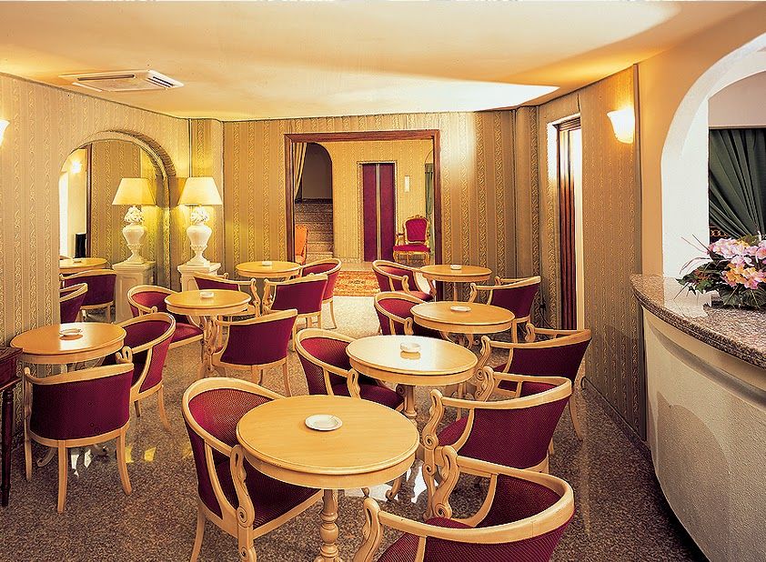 Colonna Palace Hotel Mediterraneo Olbia Restaurant photo